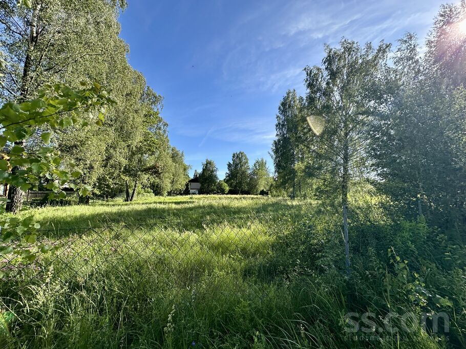 Zaļenieku, Rīga — zeme