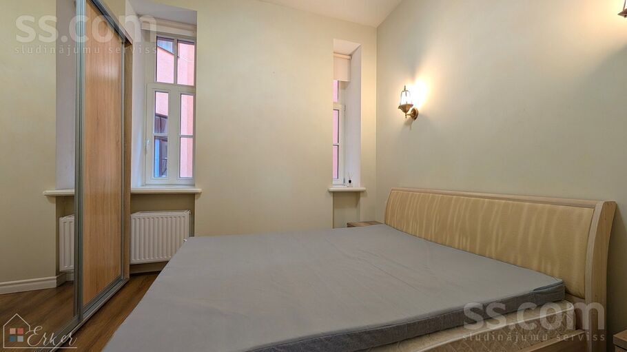 Kalniņa 6, Rīga — dzivoklis