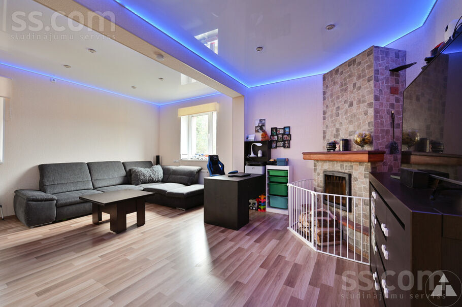 Riekstu iela, Rīgas rajons, Baloži — maja