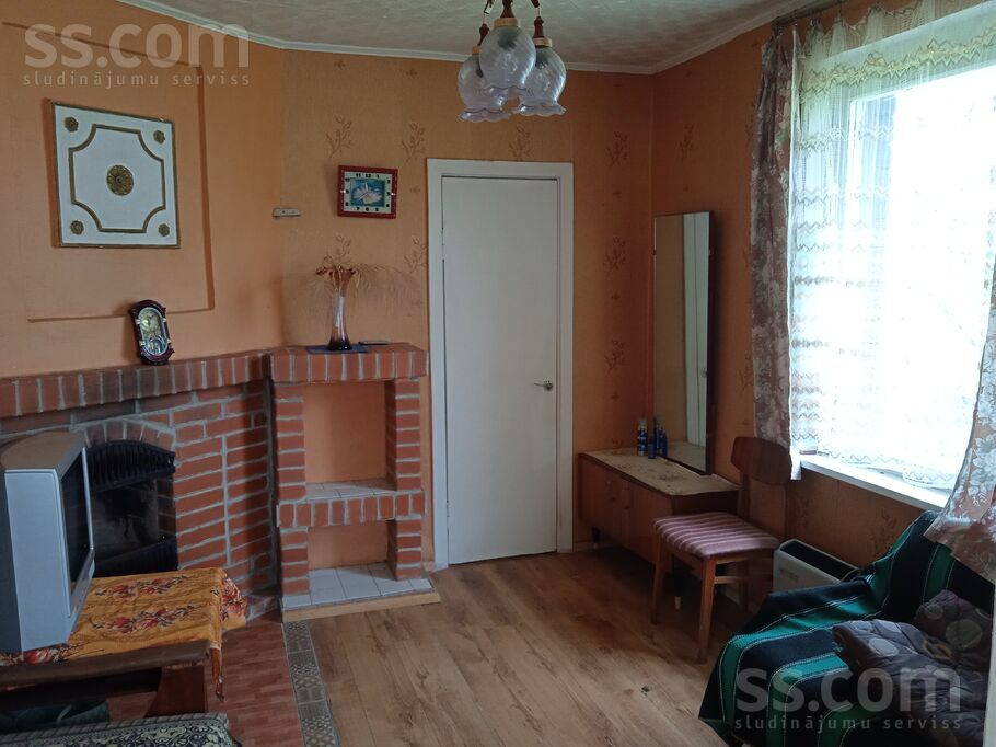 Mežvidi 171, Viesturi, Jelgava un raj., Glūdas pag. — maja