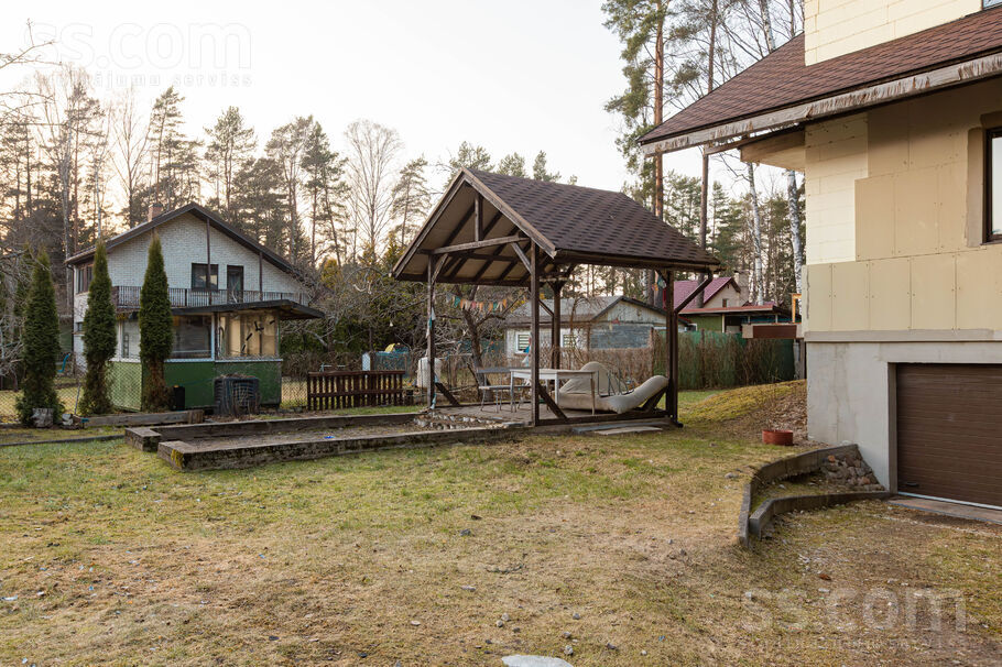 Grāvja iela 1, Rīgas rajons, Saulkrasti — maja