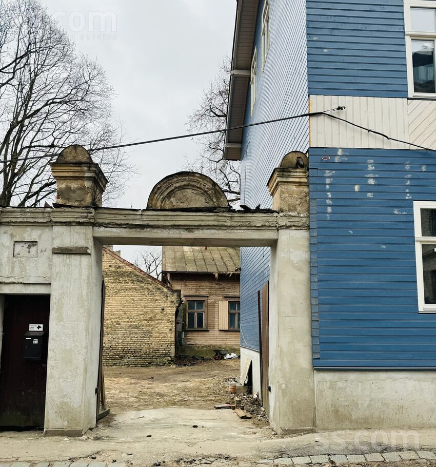 Talsu 10, Rīga — zeme