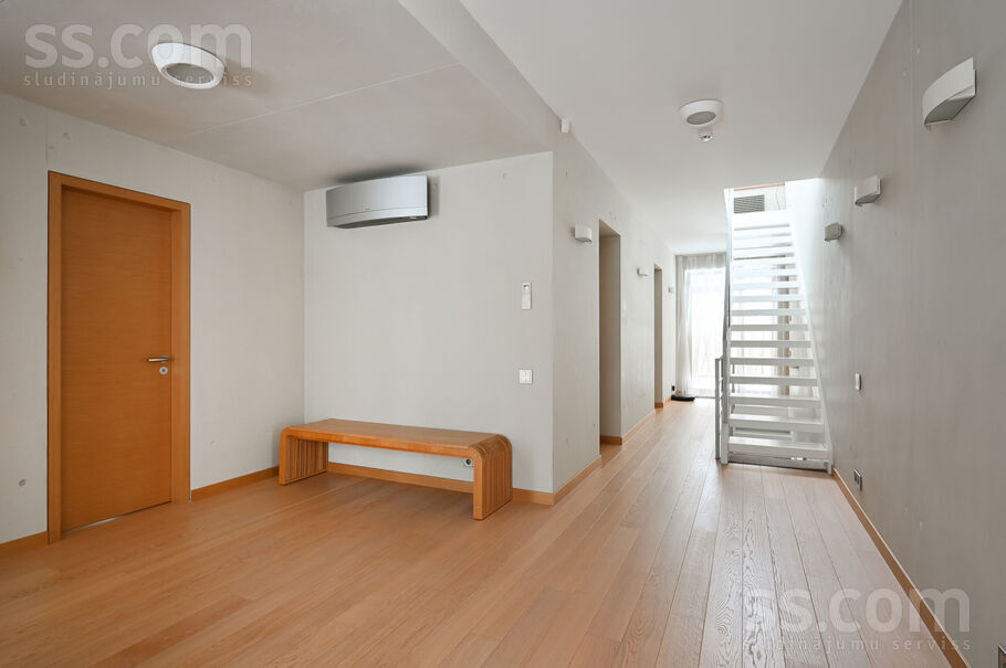 Katrinas 8, Baltezers, Rīgas rajons, Garkalnes nov. — maja