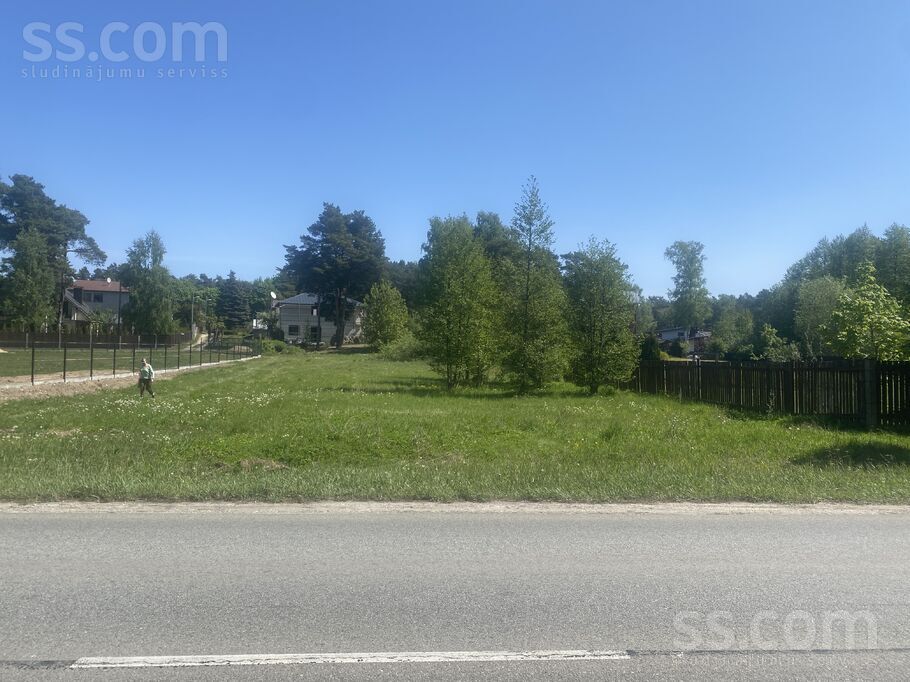 Jaunciema g. 90, Rīga — zeme