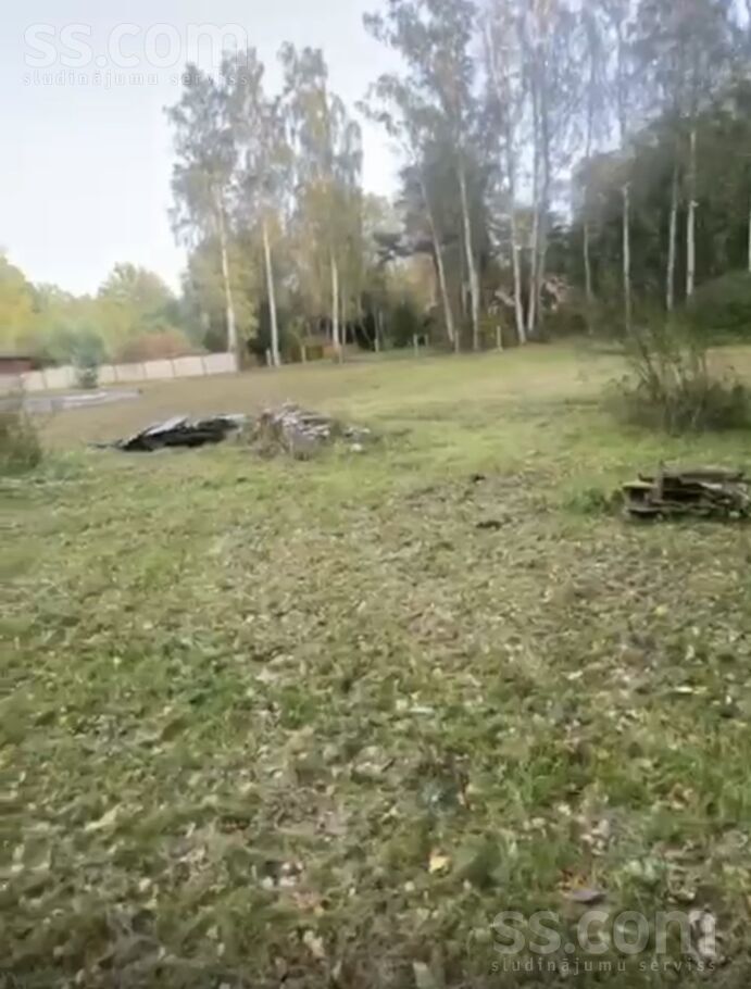 Jurkalnes iela 37, Jūrmala — zeme