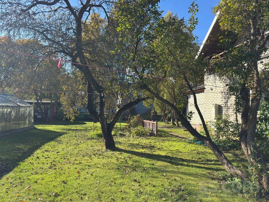 Zaļenieku 11, Rīga — maja