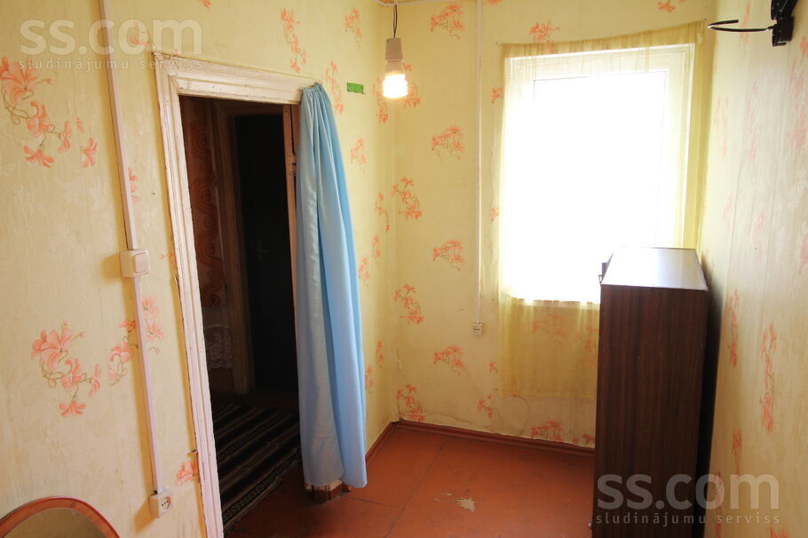 Valmieras 70, Daugavpils un raj., Daugavpils — dzivoklis