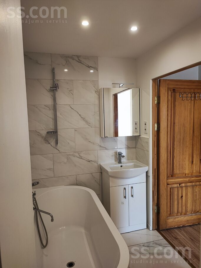 Saules 58, Ventspils un raj., Ventspils — dzivoklis