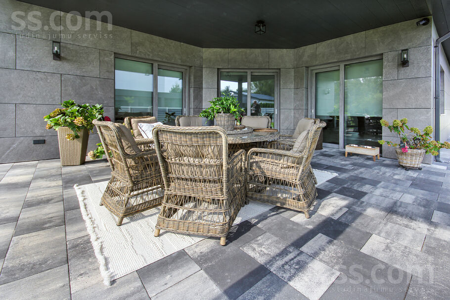 Sebru, Sēbruciems, Rīgas rajons, Babītes pag. — maja