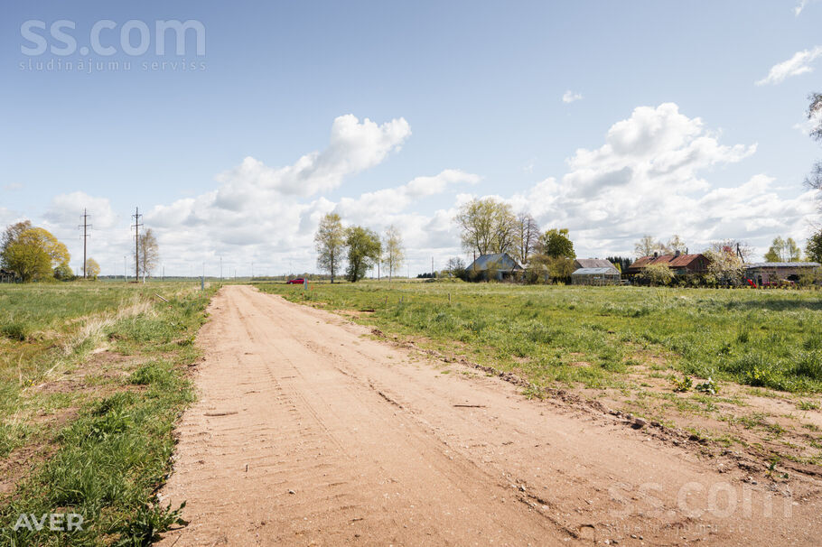Ābeļu iela 6, Liepāja un raj., Grobiņa — zeme