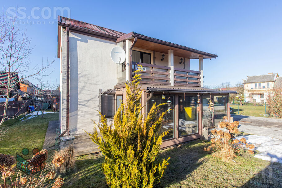 Lefkoju 17, Ziedonis, Rīgas rajons, Ķekavas pag. — maja