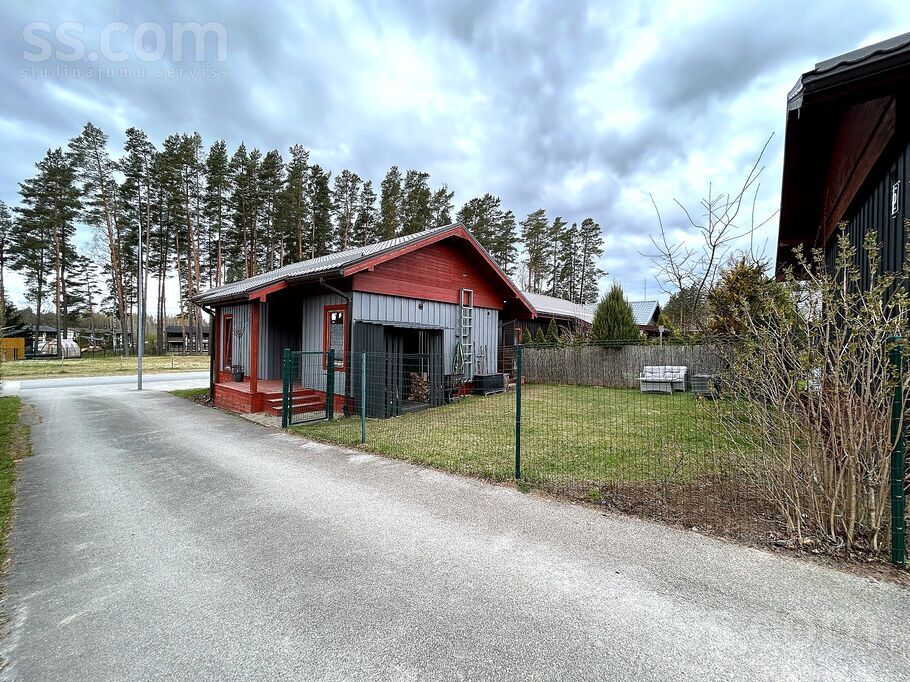 Brēmenes iela 30c, Pikalne, Rīgas rajons, Salaspils l. t. — maja