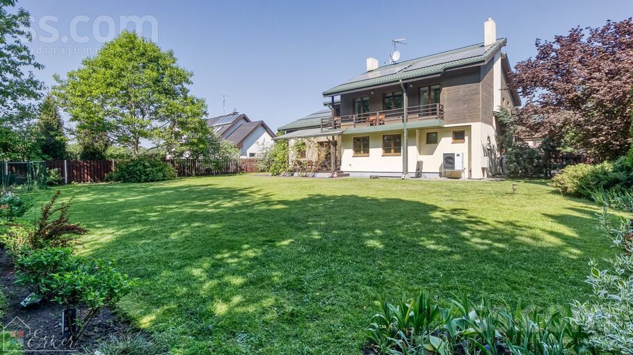 Vizuļu 28, Lapenieki, Rīgas rajons, Ķekavas pag. — maja