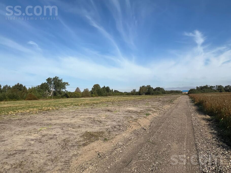 Driādes, Liepāja un raj., Nīcas pag. — zeme