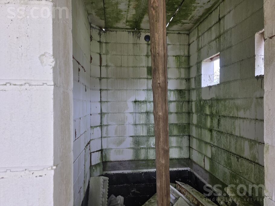 Siliņi 82, Viesturi, Jelgava un raj., Glūdas pag. — maja