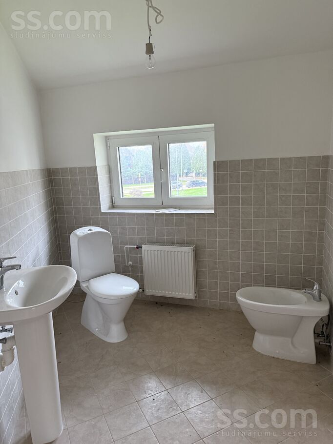 Lakstīgalu 42, Rīgas rajons, Baloži — maja