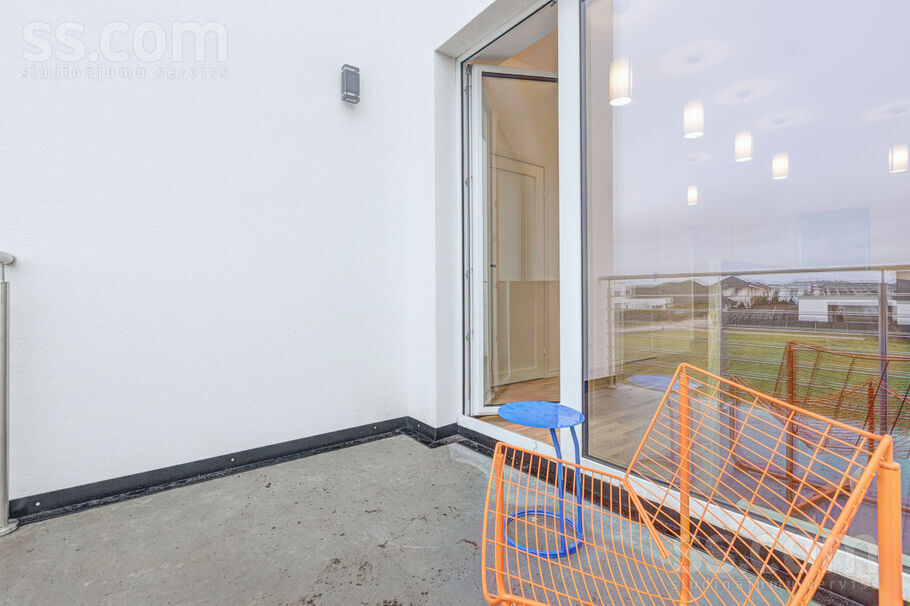 Rītausmas iela 1, Mārupe, Rīgas rajons, Mārupes pag. — maja