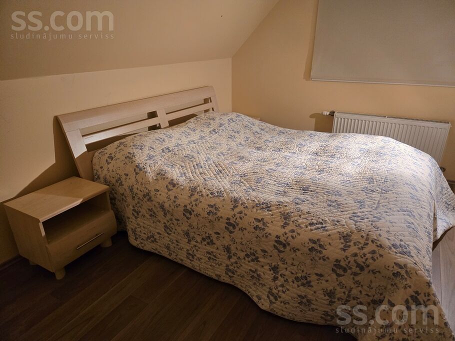 Mazā paradīze, Kuldīga un raj., Īvandes pag. — maja