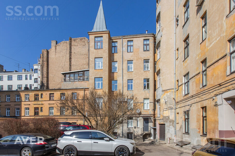 Lāčplēša 52, Rīga — dzivoklis