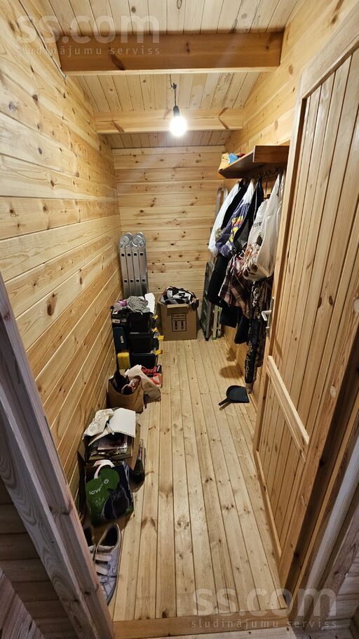 Mežvidi 36, Jelgava un raj., Jelgava — maja