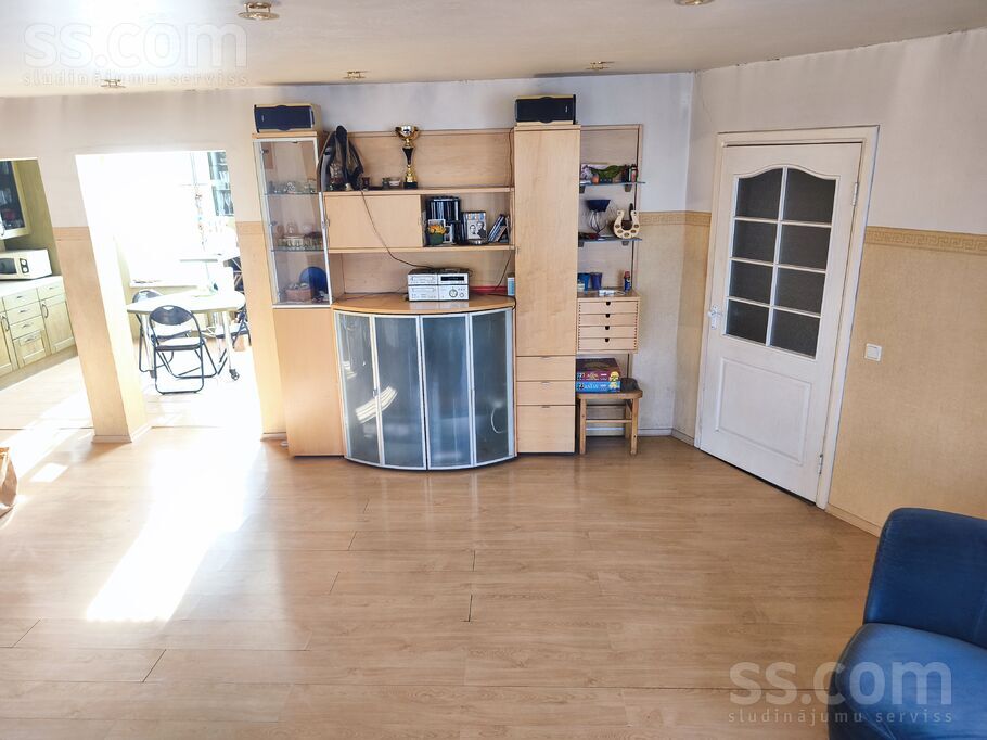 Aizputes iela 16, Jūrmala — maja