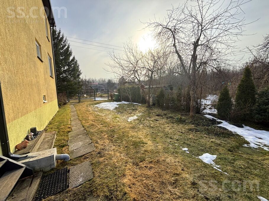 Upeņu 3, Jāņupe, Rīgas rajons, Olaines pag. — maja