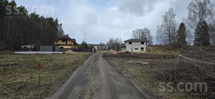 Beberbeķu, Rīga — zeme