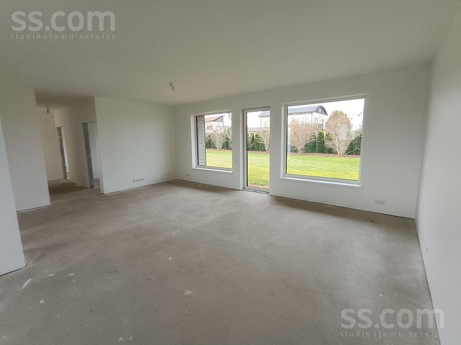 Zvejnieku iela 13, Ogre un raj., Ikšķile — maja