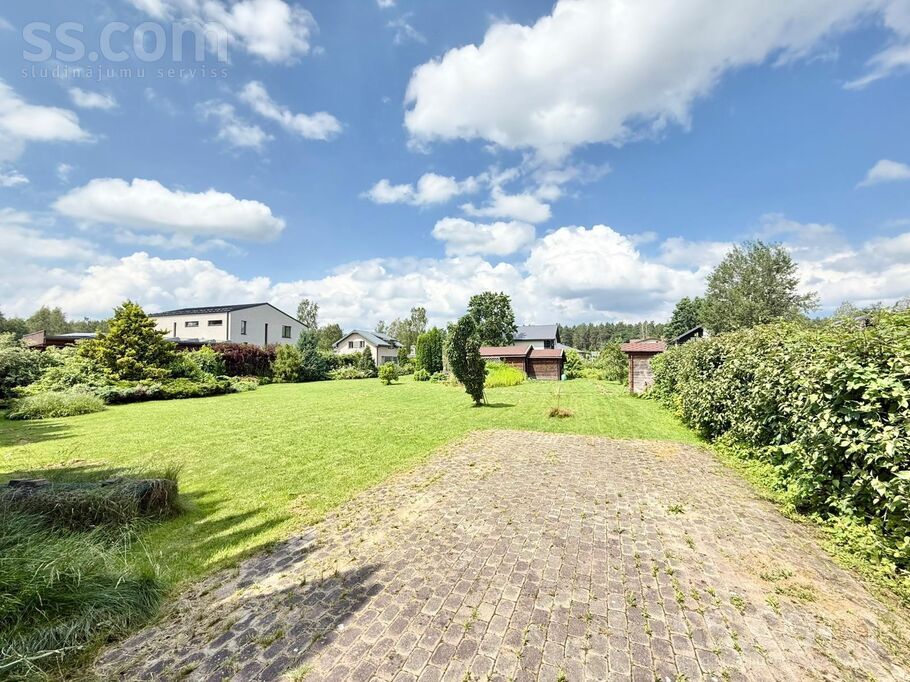 Sātiņu 17, Rīga — zeme