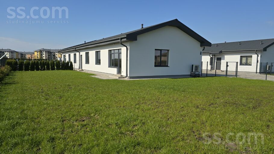 Sauliešu iela 27, Mārupe, Rīgas rajons, Mārupes pag. — maja