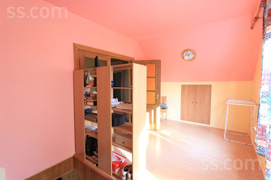 Ziemas 7, Krustkalni, Rīgas rajons, Ķekavas pag. — maja