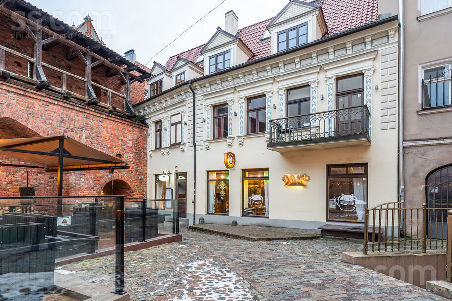 Jāņa sēta 1, Rīga — maja