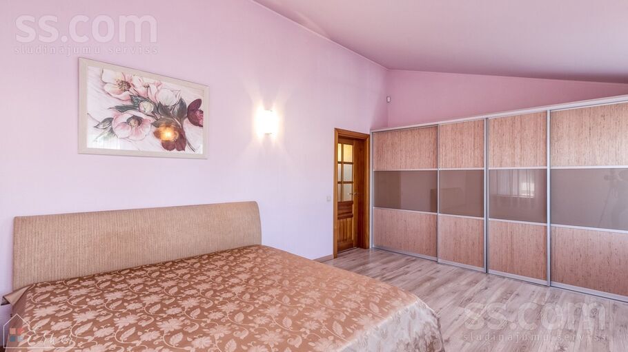 Vizuļu 28, Lapenieki, Rīgas rajons, Ķekavas pag. — maja