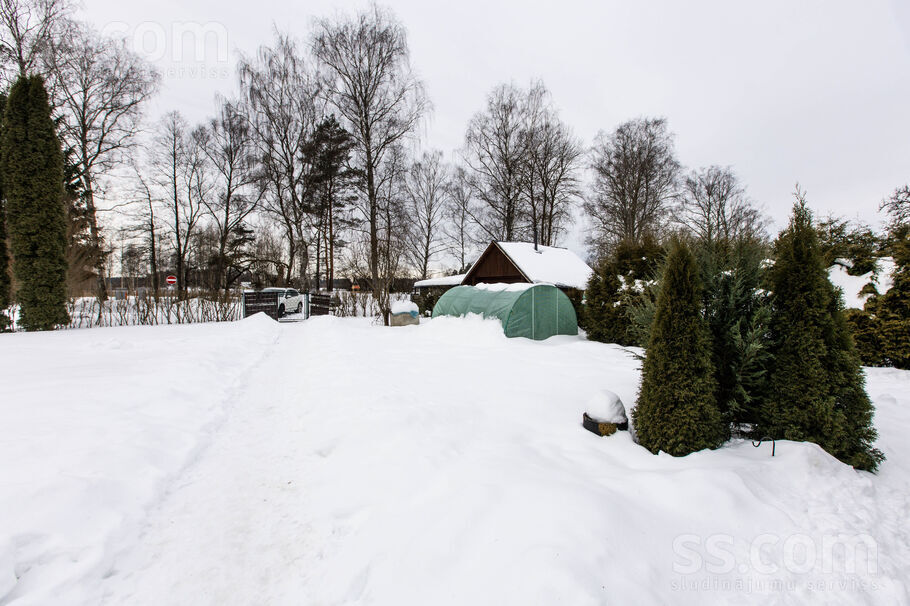 Upmalas iela 25, Jeņči, Rīgas rajons, Ķekavas pag. — maja