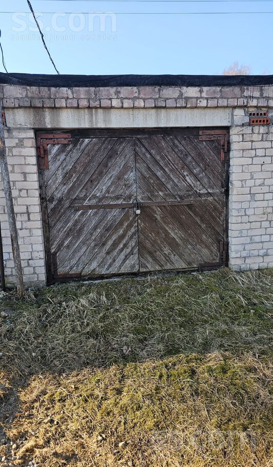 Garāžas, Jumprava, Ogre un raj., Jumpravas pag. — telpa