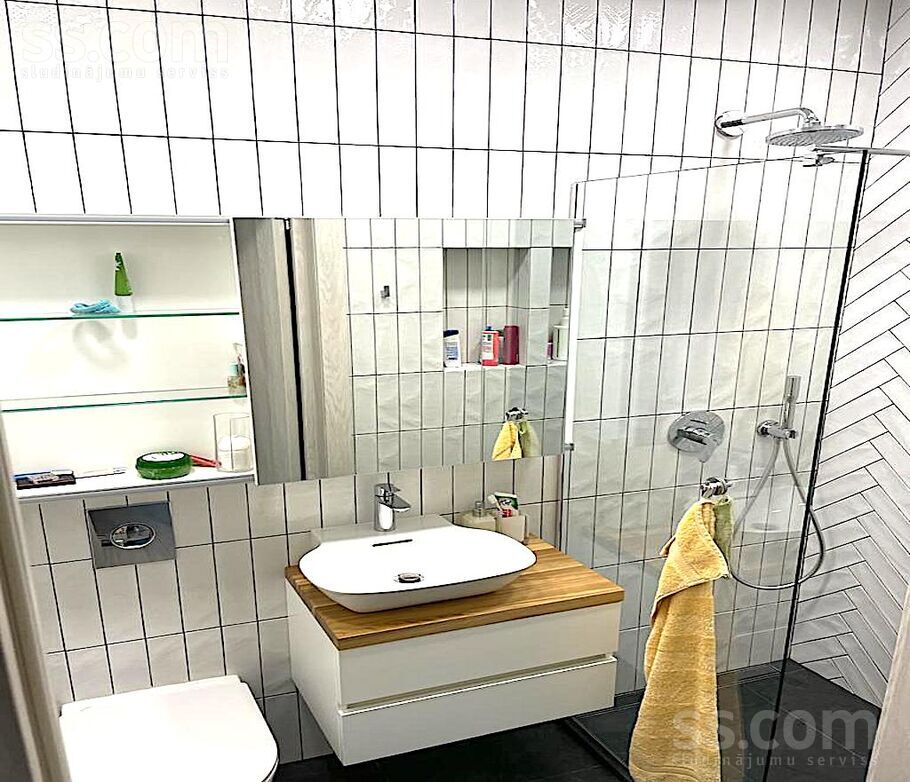 Meža prospekts 79, Jūrmala — maja