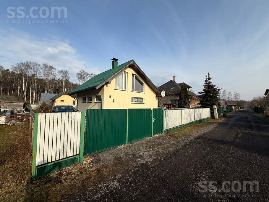 Medus iela 21, Garupe, Rīgas rajons, Carnikavas nov. — maja