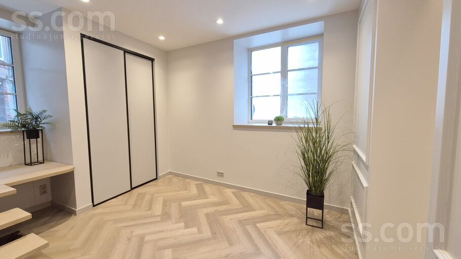 Ludviķa 12, Liepāja un raj., Liepāja — dzivoklis