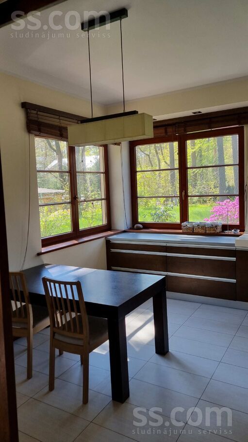 Ezeru 11, Jūrmala — maja