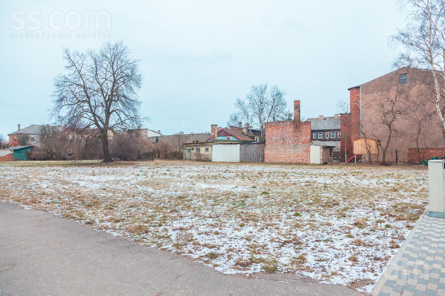 Raiņa 38/40, Liepāja un raj., Liepāja — zeme