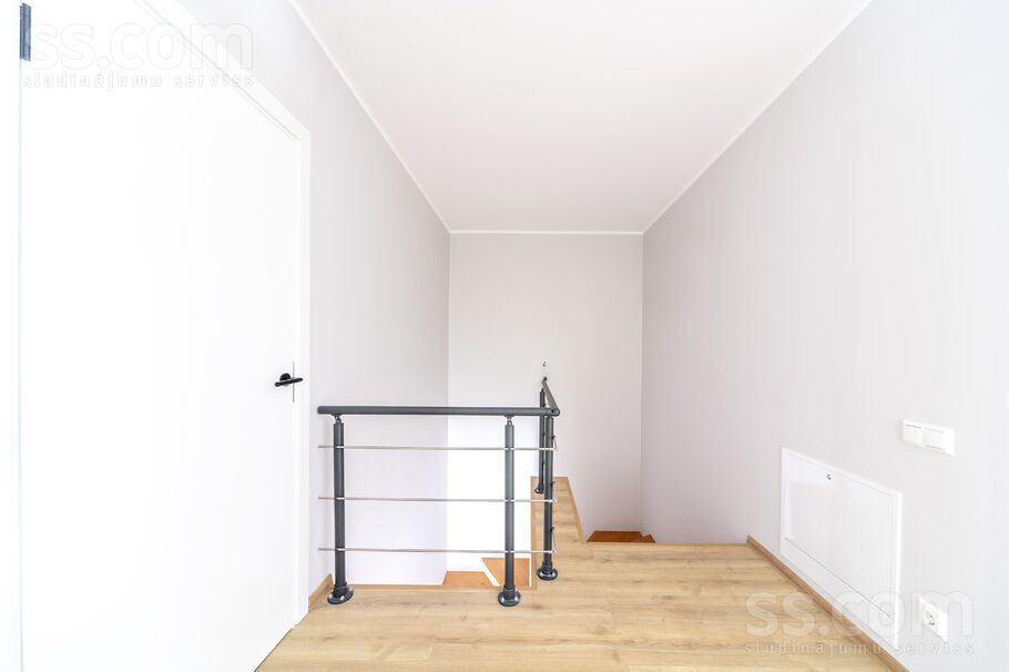 Ūdru 3, Mārupe, Rīgas rajons, Mārupes pag. — maja