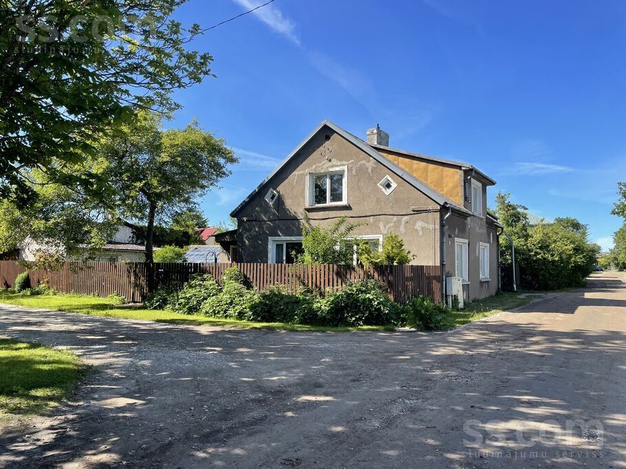 Egļu iela 30, Liepāja un raj., Liepāja — maja