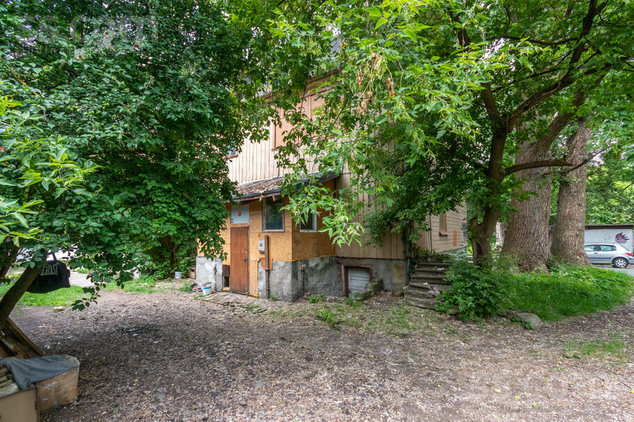 Latgales 99, Rīga — maja