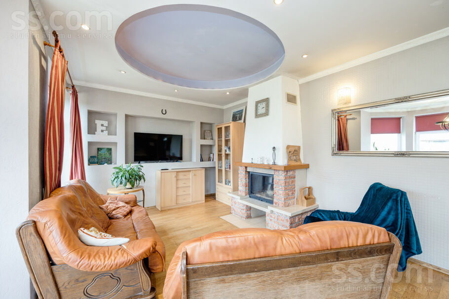 Ezeriņi mājas, Rīgas rajons, Sigulda — maja