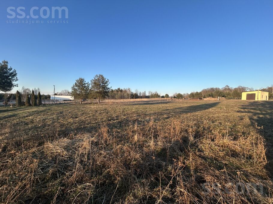 Lasenberga 8, Daugavpils un raj., Daugavpils — zeme