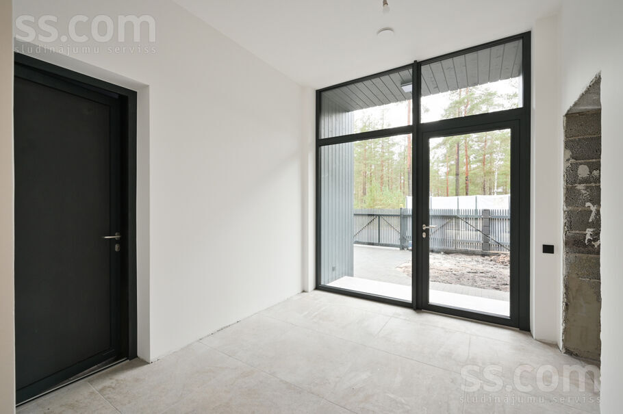 Ričarda 100, Baltezers, Rīgas rajons, Ādažu nov. — maja