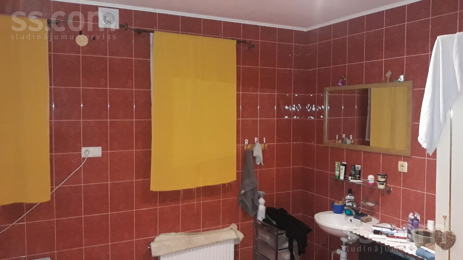 Latgales 12, Rīga — maja