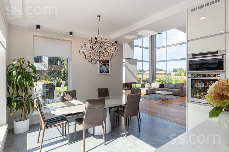 Lielā iela 52, Mārupe, Rīgas rajons, Mārupes pag. — maja