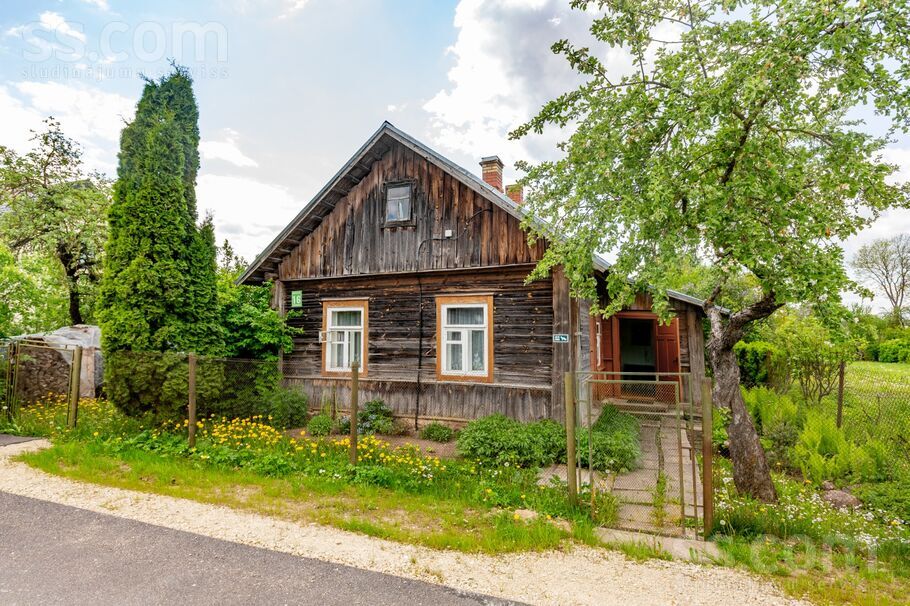 Dārzu iela 16, Rēzekne un raj., Viļāni — maja