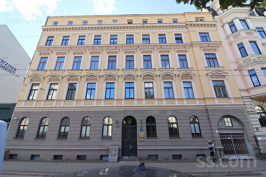 Elizabetes 8, Rīga — dzivoklis